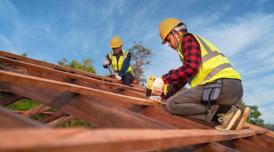Expert new roof installation services in Newcomerstown, OH
